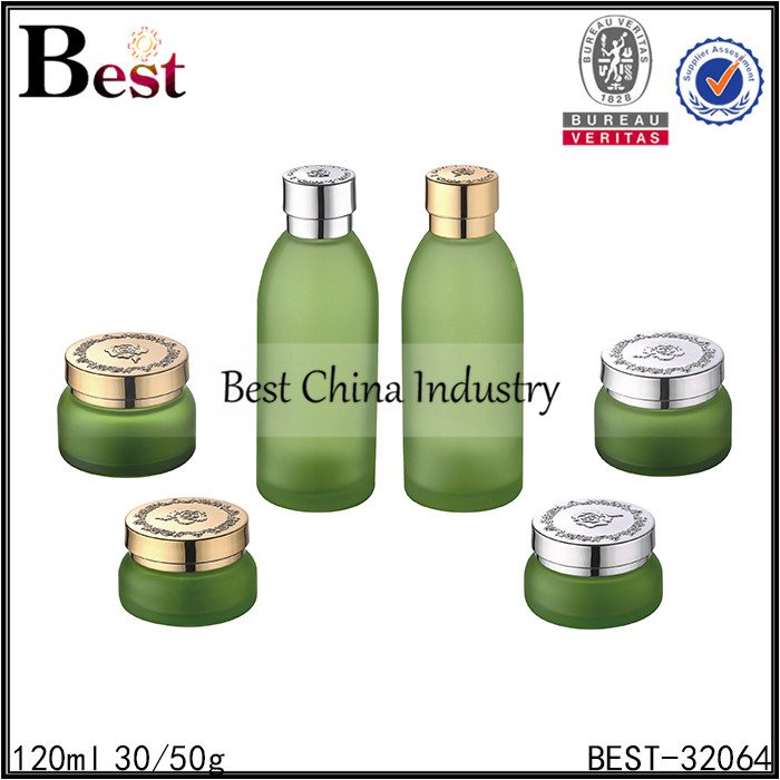 Hot-selling attractive price
 green color glass bottle and glass jar 120ml, 30/50g Factory in Greenland